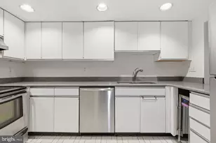 308 East Capitol St NE, Washington, DC 20003 - Photo 5