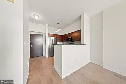 1000 New Jersey Avenue SE #1022, Washington, DC 20003 - Photo 9