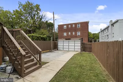 1048 48th Place NE, Washington, DC 20019 - Photo 9