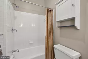 315 E St SE, Washington, DC 20003 - Photo 25