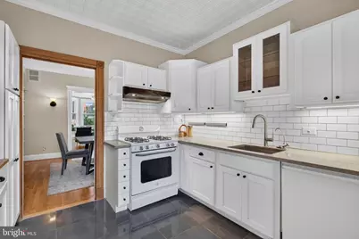 315 E Street SE, Washington, DC 20003 - Photo 13