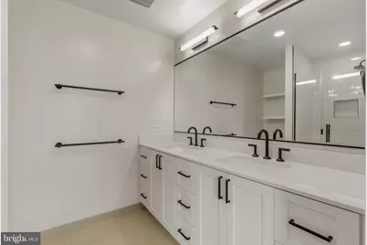 1211 Van Street SE #818, Washington, DC 20003 - Photo 15
