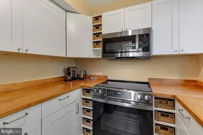3711 39th Street NW #C189, Washington, DC 20016 - Photo 13
