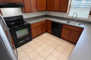 5015 Ivory Walters Ln SE, Washington, DC 20019 - Photo 9