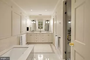 2927 44th St NW, Washington, DC 20016 - Photo 27