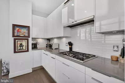 45 Sutton Square SW #PH01, Washington, DC 20024 - Photo 31