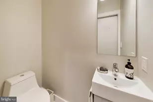1444 Harvard St NW, Washington, DC 20009 - Photo 15
