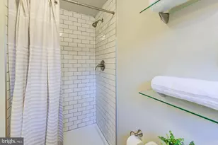 775 Hobart Pl NW, Washington, DC 20001 - Photo 11