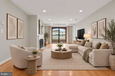 1080 Wisconsin Avenue NW #2012, Washington, DC 20007 - Photo 3