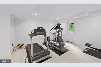 2130 Sudbury Place NW, Washington, DC 20012 - Photo 33