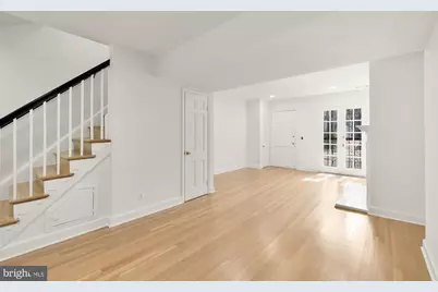 541 4th Street SE, Washington, DC 20003 - Photo 9