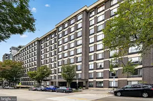 2501 Calvert St NW, Washington, DC 20008 - Photo 29