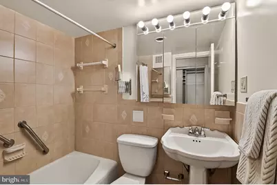 2501 Calvert Street NW #301, Washington, DC 20008 - Photo 27