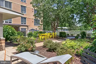 355 I Street SW, Washington, DC 20024 - Photo 27