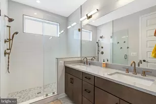406 Brookland Grv Dr NE, Washington, DC 20017 - Photo 25