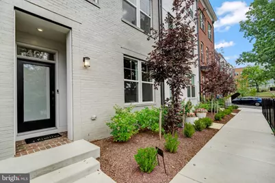 406 Brookland Grove Drive NE, Washington, DC 20017 - Photo 3