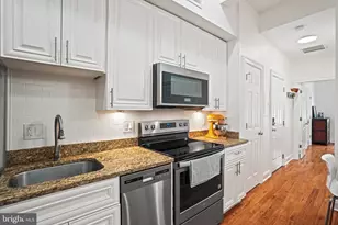 1102 Holbrook Terrace NE, Washington, DC 20002 - Photo 9