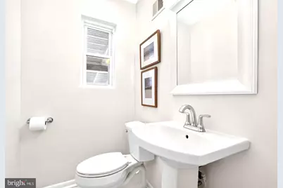 5129 Chillum Place NE, Washington, DC 20011 - Photo 9