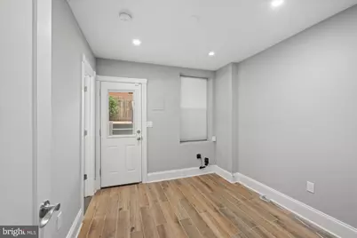 210 11th Street SE, Washington, DC 20003 - Photo 17