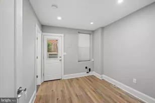 210 11th St SE, Washington, DC 20003 - Photo 17