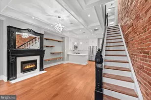 210 11th St SE, Washington, DC 20003 - Photo 3