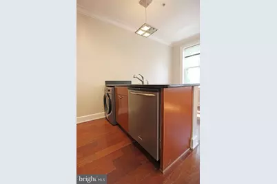 1121 24th Street NW #409, Washington, DC 20037 - Photo 7