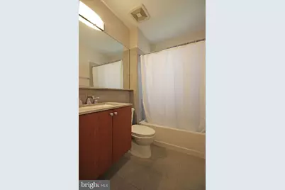 1121 24th Street NW #409, Washington, DC 20037 - Photo 9