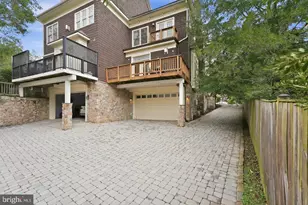 4462 MacArthur Blvd NW, Washington, DC 20007 - Photo 37