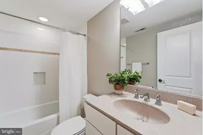 4462 Macarthur Boulevard NW, Washington, DC 20007 - Photo 35