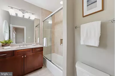 4462 Macarthur Boulevard NW, Washington, DC 20007 - Photo 27