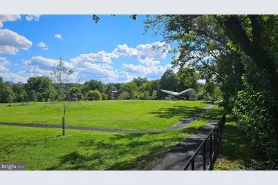 4462 Macarthur Boulevard NW, Washington, DC 20007 - Photo 43