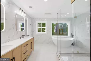2902 Vista St NE, Washington, DC 20018 - Photo 37