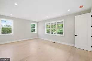 2902 Vista St NE, Washington, DC 20018 - Photo 25