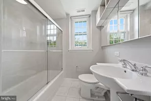3930 Langley Ct NW, Washington, DC 20016 - Photo 33