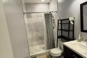 37 T St NE, Washington, DC 20002 - Photo 5