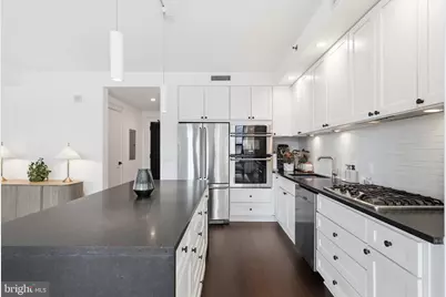 1011 M Street NW #702, Washington, DC 20001 - Photo 3