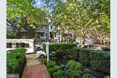1128 Columbia Road NW #1, Washington, DC 20009 - Photo 3