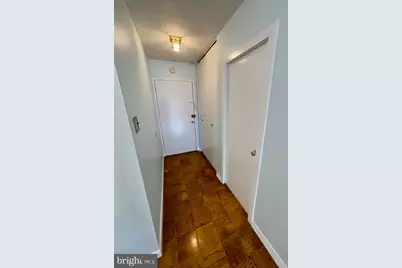 2201 L Street NW #715, Washington, DC 20037 - Photo 3