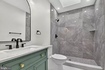 829 Longfellow Street NW, Washington, DC 20011 - Photo 25