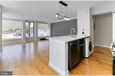 1101 3rd Street SW #106, Washington, DC 20024 - Photo 5