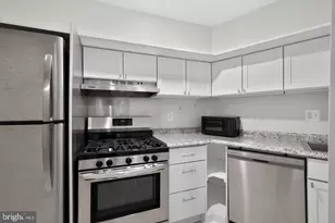 820 North Carolina Ave SE, Washington, DC 20003 - Photo 43