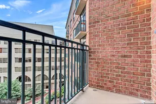 1111 25th St NW, Washington, DC 20037 - Photo 9
