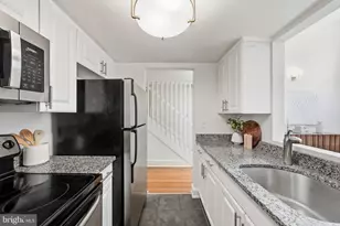 301 G St NE, Washington, DC 20002 - Photo 13