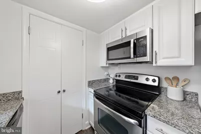 301 G Street NE #11, Washington, DC 20002 - Photo 11