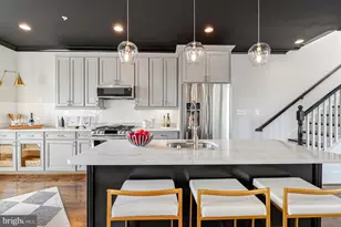 67 V St NW, Washington, DC 20001 - Photo 13