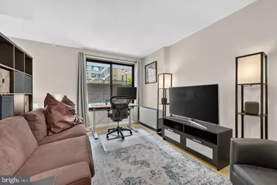 1718 P Street NW #T9, Washington, DC 20036 - Photo 9
