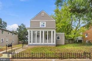 4428 Hunt Pl NE, Washington, DC 20019 - Photo 3