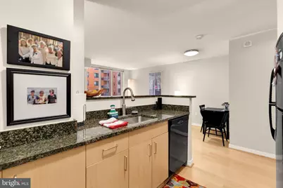 1000 New Jersey Avenue SE #525, Washington, DC 20003 - Photo 11