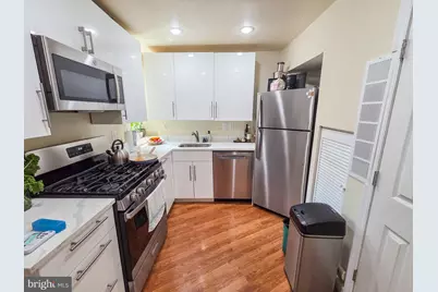 207 R Street NW #4, Washington, DC 20001 - Photo 1