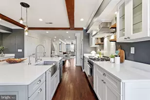 17 V St NW, Washington, DC 20001 - Photo 13